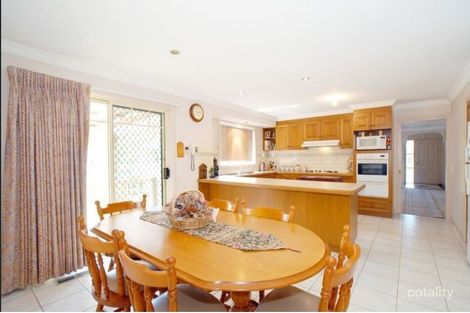 Property photo of 42 Turramurra Drive Rowville VIC 3178