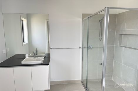 Property photo of 24 Tranquility Crescent Armstrong Creek VIC 3217