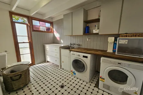 Property photo of 6 Retford Road Bowral NSW 2576