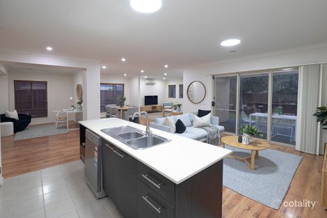 Property photo of 33 Bunker Circuit Deer Park VIC 3023