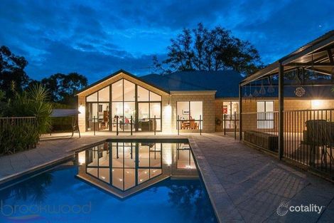 6 Old Tower Ct, Darlington, WA 6070