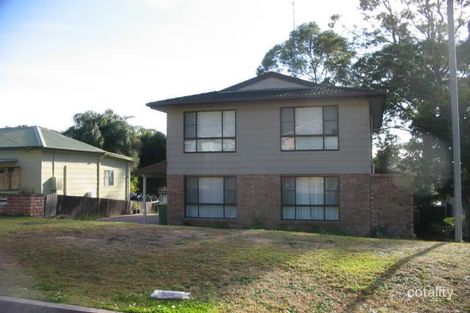 19 Roger Cres, Berkeley Vale, NSW 2261