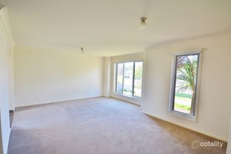 Property photo of 4 Headland Way Inverloch VIC 3996