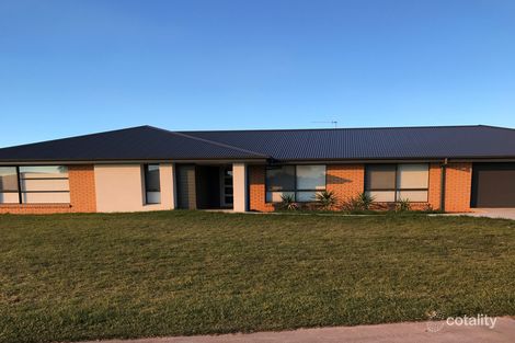 Property photo of 20 Lake Paddock Drive Leeton NSW 2705