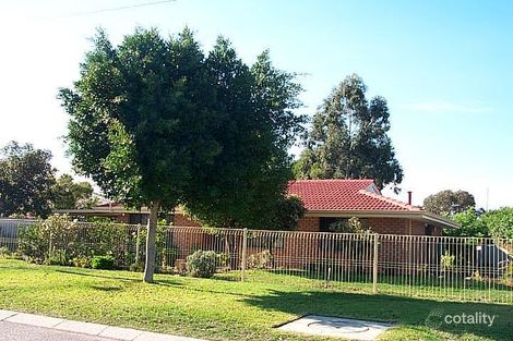Property photo of 25 Hargrave Drive Thornlie WA 6108