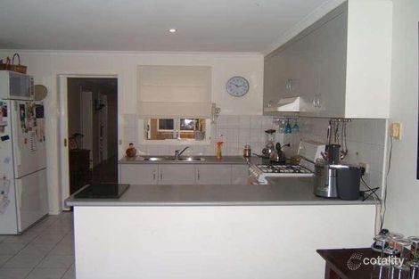 Property photo of 22 Flint Crescent Delahey VIC 3037