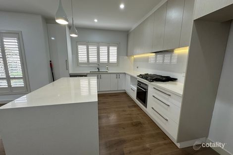 Property photo of 2/30 Kodre Street St Albans VIC 3021