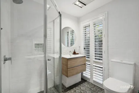 Property photo of 34 Kirralee Crescent Upper Kedron QLD 4055