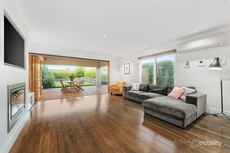 Property photo of 23B Quarry Road Mitcham VIC 3132