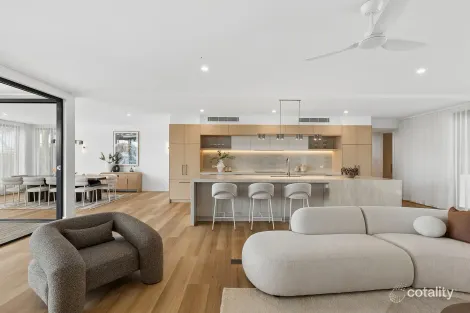 Property photo of 110 Ocean View Drive Wamberal NSW 2260