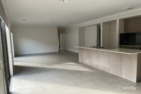 Property photo of 20 Portrush Loop Armstrong Creek VIC 3217