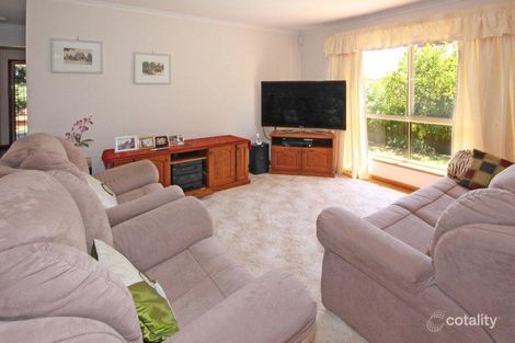 Property photo of 11 Langer Court Fairview Park SA 5126