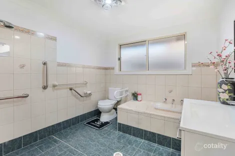 Property photo of 12 Dilston Close West Hoxton NSW 2171