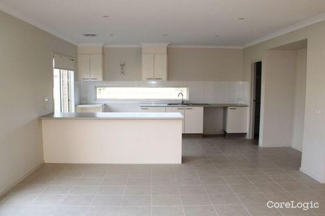 Property photo of 141 Featherbrook Drive Point Cook VIC 3030