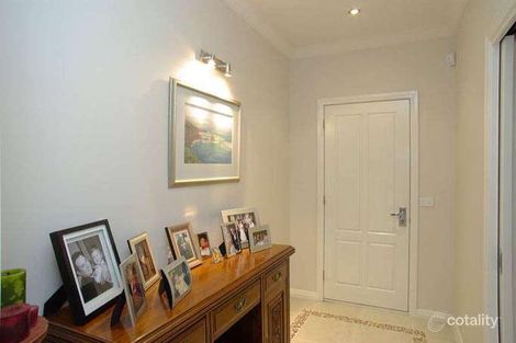 Property photo of 2/6 Huntingdon Street Newtown VIC 3220