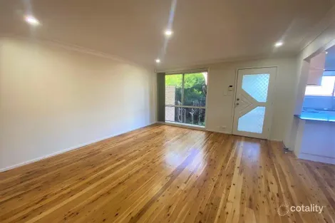 Property photo of 5 Campbell Close Minto NSW 2566