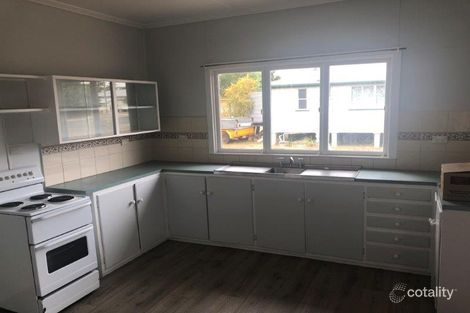 28 Spencer St, Gayndah, QLD 4625