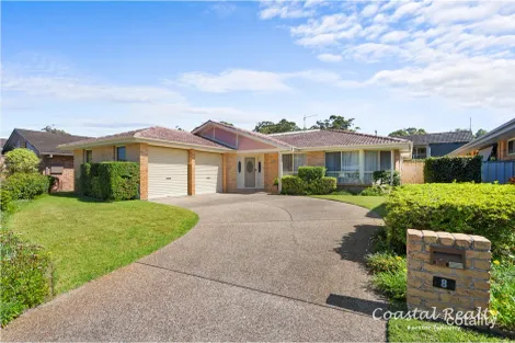 Property photo of 8 Huntly Close Tuncurry NSW 2428