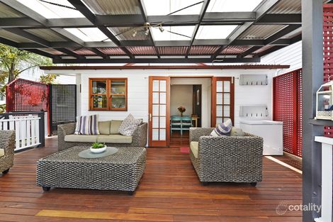 Property photo of 99 Pembroke Road Coorparoo QLD 4151