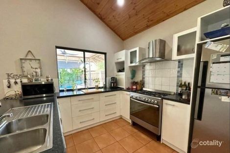 Property photo of 16 Brolga Meander Nickol WA 6714
