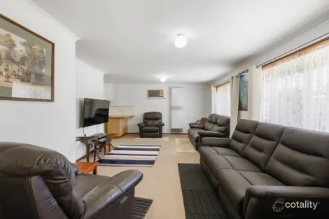 Property photo of 2/1 Skehan Avenue Wangaratta VIC 3677