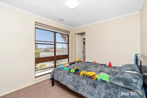 Property photo of 37 Merinda Crescent Kooringal NSW 2650