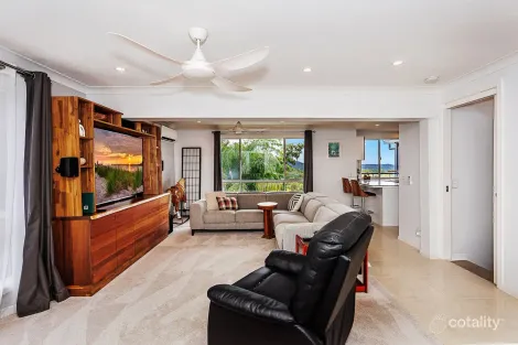 Property photo of 7 Macrobert Street Highland Park QLD 4211