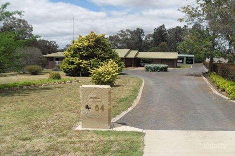 64 Glen Rd, Warwick, QLD 4370