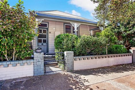 33 Lawson St, Hamilton, NSW 2303