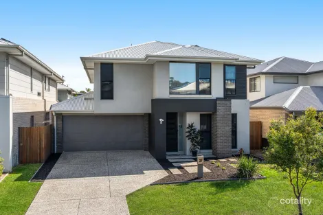 Property photo of 27 Majestic Crescent Hemmant QLD 4174