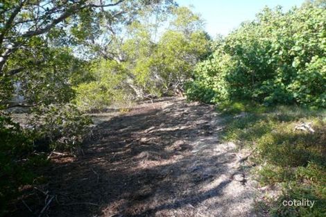 61 Beelong St, Macleay Island, QLD 4184