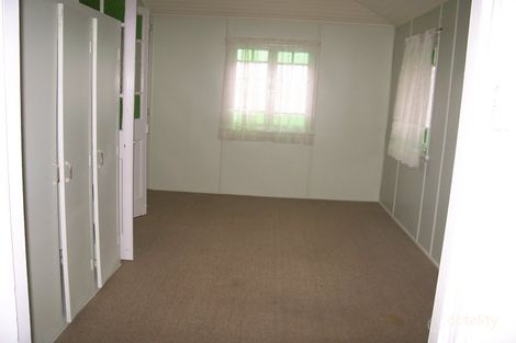 Property photo of 37 Princes Road Hyde Park QLD 4812