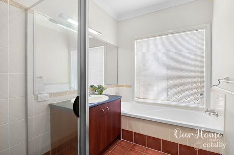 Property photo of 9 Trevi Place Springfield Lakes QLD 4300