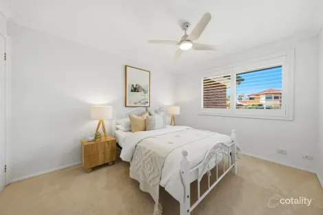 Property photo of 10 Lakeview Close Norwest NSW 2153