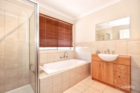 Property photo of 12 Pinelea Court Roxburgh Park VIC 3064