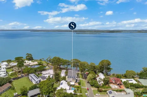 1a Bay St, Redland Bay, QLD 4165