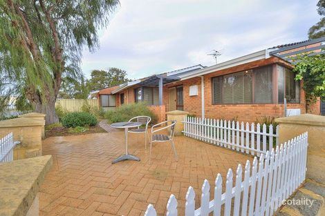 Property photo of 21 Fairfield Way Halls Head WA 6210