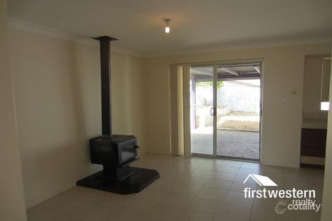 Property photo of 8 Alan Court Beldon WA 6027