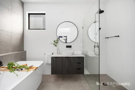 Property photo of 20B Smith Street Reservoir VIC 3073