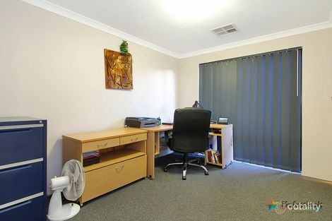 Property photo of 11 Hookstone Drive Landsdale WA 6065