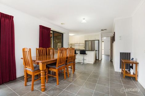 Property photo of 7 Bedarra Court Maiden Gully VIC 3551
