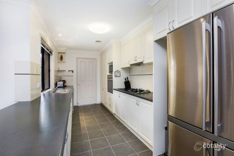 Property photo of 7 Bedarra Court Maiden Gully VIC 3551
