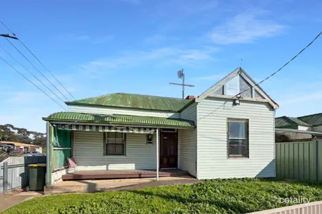 18 Woods St, Donald, VIC 3480