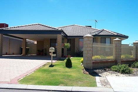 Property photo of 1 Turf Glen Thornlie WA 6108