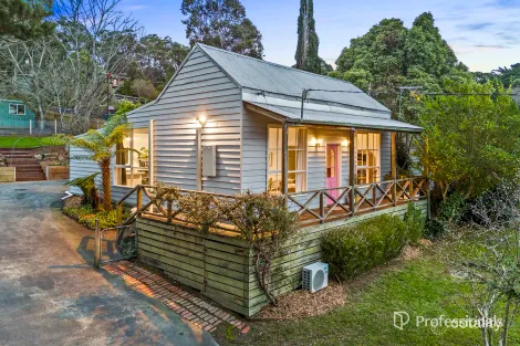Property photo of 12 Crescent Road Yarra Junction VIC 3797