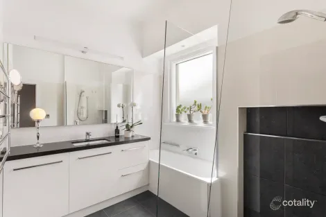 Property photo of 3 Larch Street Caulfield South VIC 3162