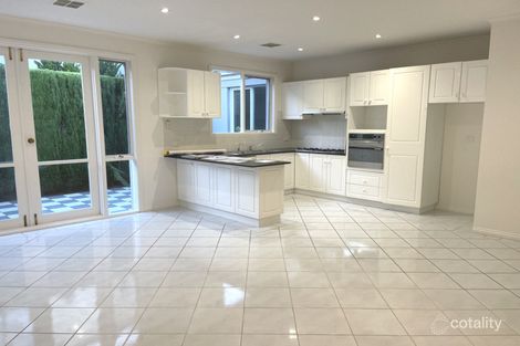Property photo of 2/648 Inkerman Road Caulfield North VIC 3161
