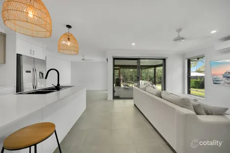 Property photo of 45 Fitzroy Avenue Clinton QLD 4680