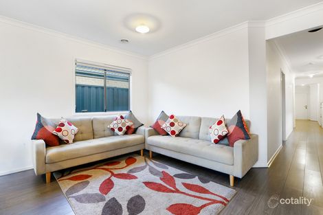 Property photo of 15 Greenrange Vista Roxburgh Park VIC 3064