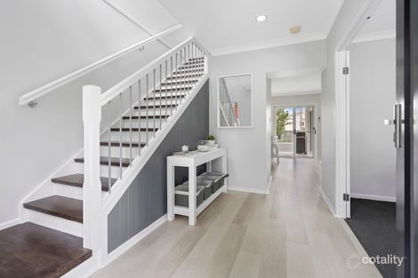 Property photo of 37 Village High Crescent Coomera QLD 4209